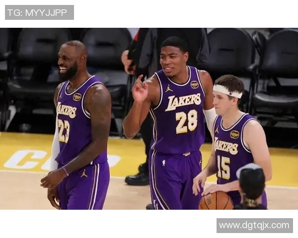 湖人不必担心的球员！里夫斯：GOAT詹皇回归将带来4打3优势